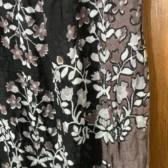 Vera Bradley Soft Fringe Scarf - Picture 3 of 4